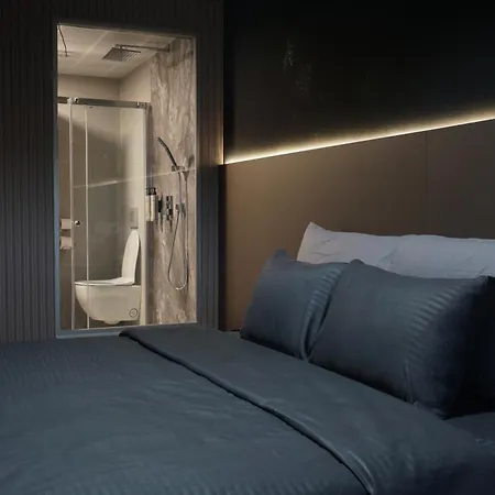 Апартаменты Royal Kate Included 32nd Floor