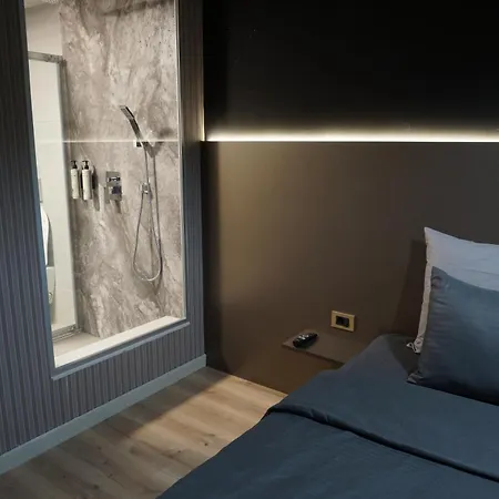 Royal Kate Included 32nd Floor *