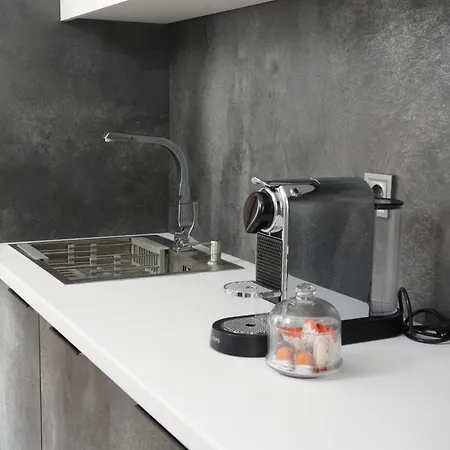 Royal Kate Included 32nd Floor *