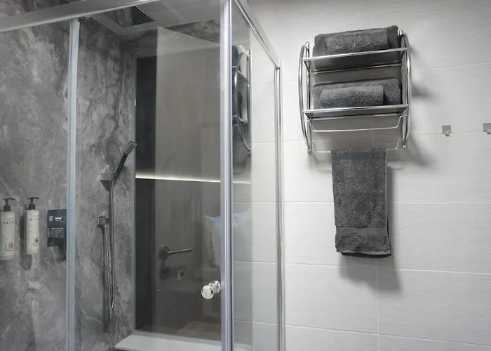 Royal Kate Included 32nd Floor Apartment Skopje