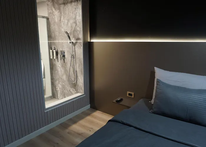 Royal Kate Included 32nd Floor *